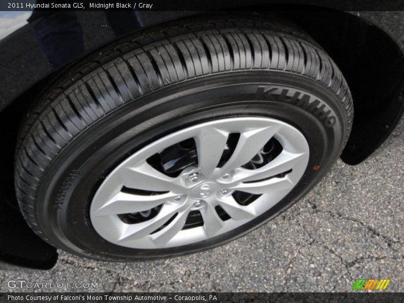 Midnight Black / Gray 2011 Hyundai Sonata GLS