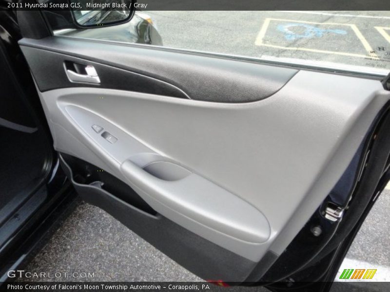 Midnight Black / Gray 2011 Hyundai Sonata GLS