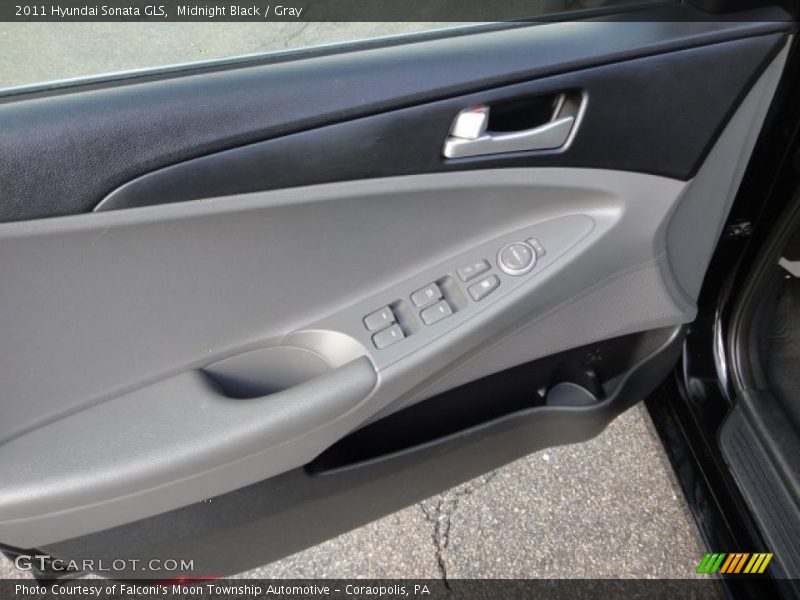 Midnight Black / Gray 2011 Hyundai Sonata GLS
