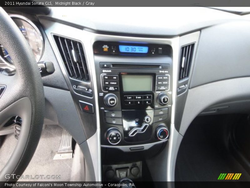 Midnight Black / Gray 2011 Hyundai Sonata GLS