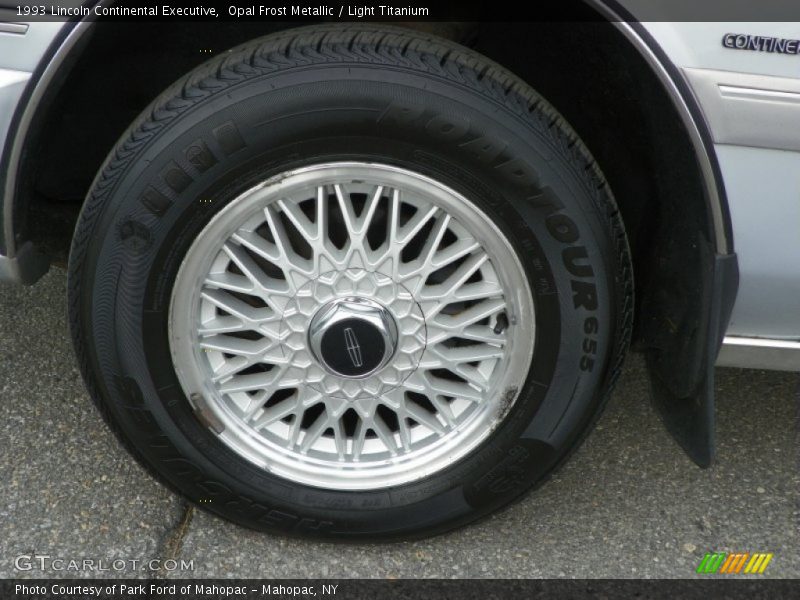  1993 Continental Executive Wheel