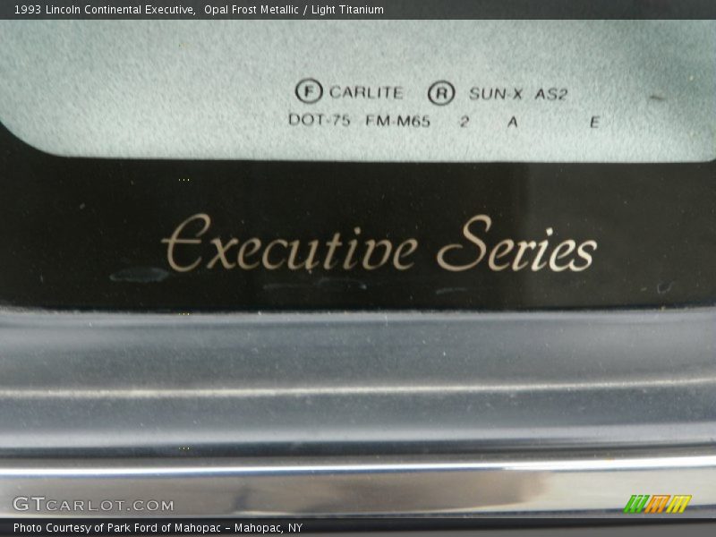  1993 Continental Executive Logo