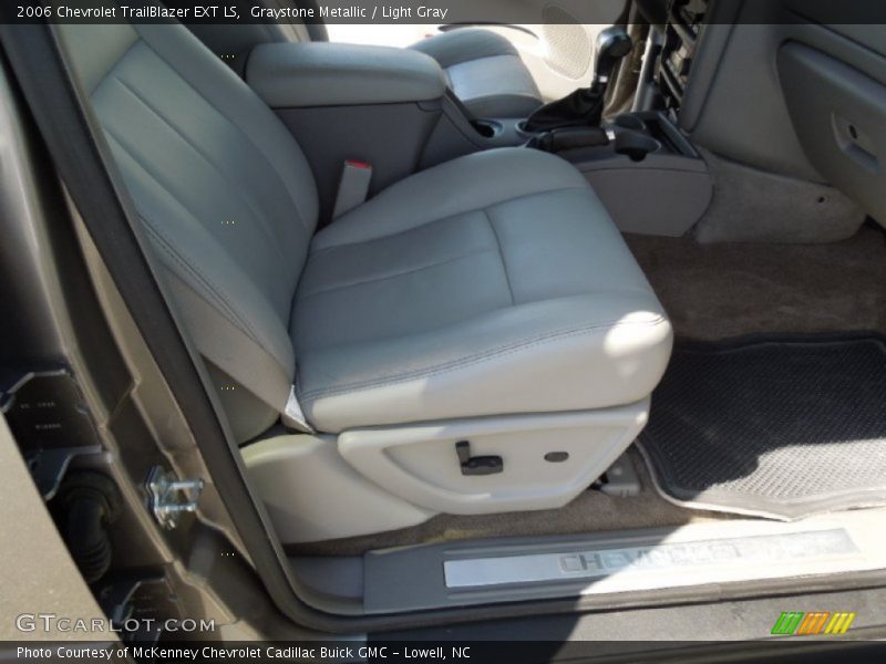 Graystone Metallic / Light Gray 2006 Chevrolet TrailBlazer EXT LS