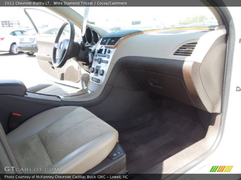 White Diamond Tricoat / Cocoa/Cashmere 2011 Chevrolet Malibu LT