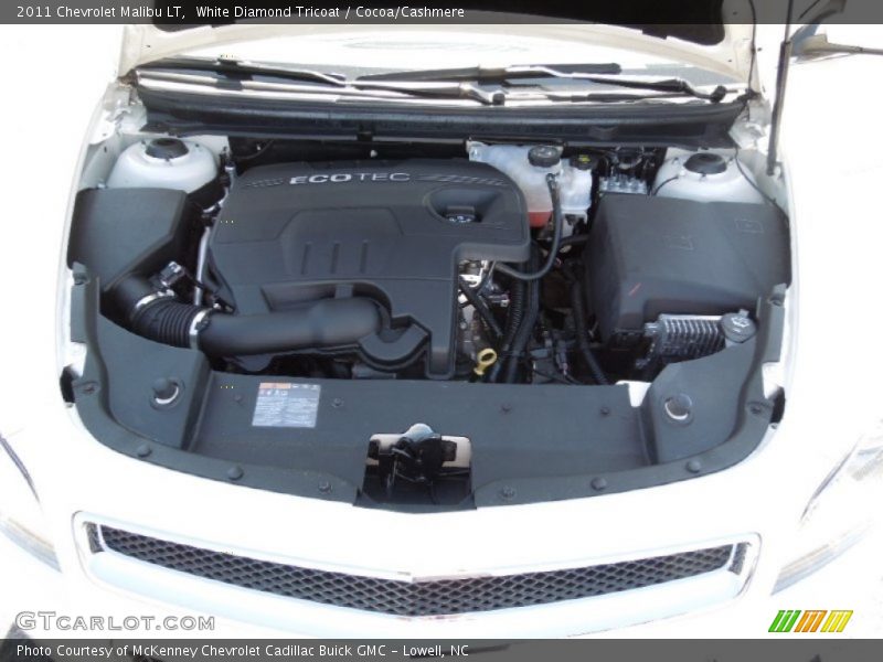 White Diamond Tricoat / Cocoa/Cashmere 2011 Chevrolet Malibu LT