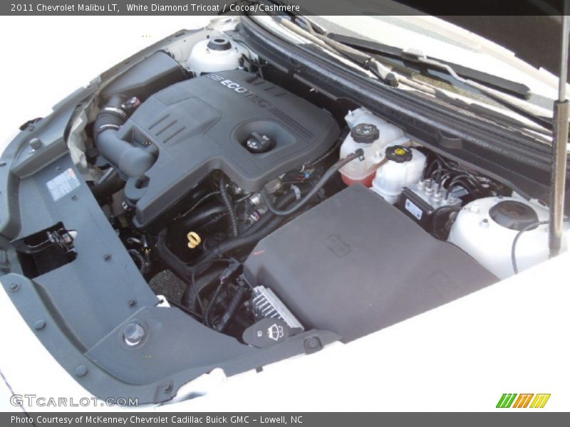 White Diamond Tricoat / Cocoa/Cashmere 2011 Chevrolet Malibu LT