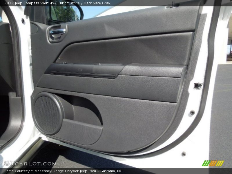 Bright White / Dark Slate Gray 2012 Jeep Compass Sport 4x4