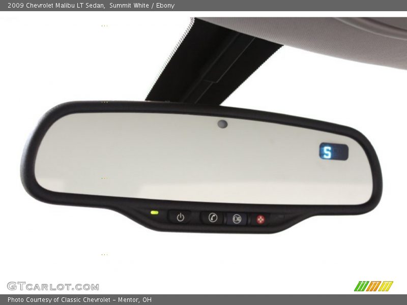 Summit White / Ebony 2009 Chevrolet Malibu LT Sedan