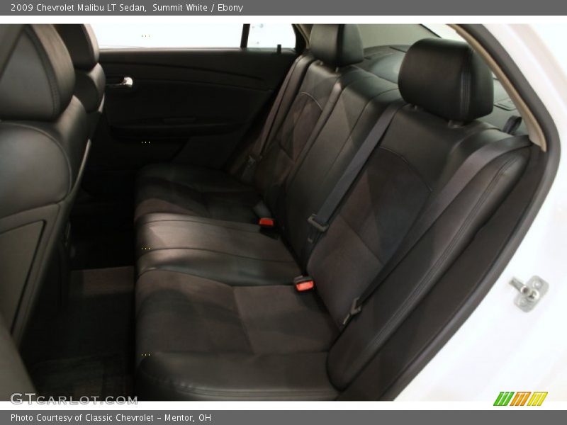 Summit White / Ebony 2009 Chevrolet Malibu LT Sedan