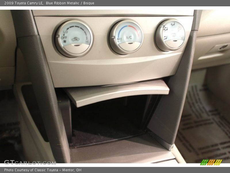 Blue Ribbon Metallic / Bisque 2009 Toyota Camry LE