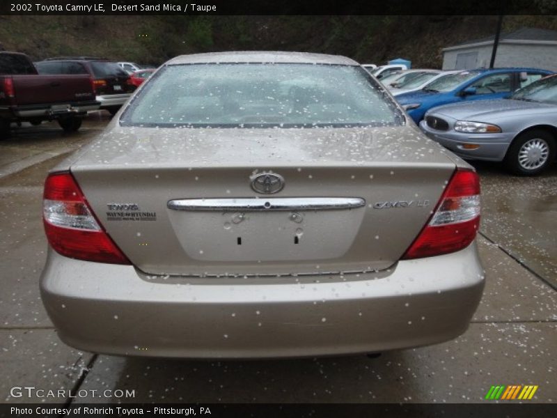 Desert Sand Mica / Taupe 2002 Toyota Camry LE