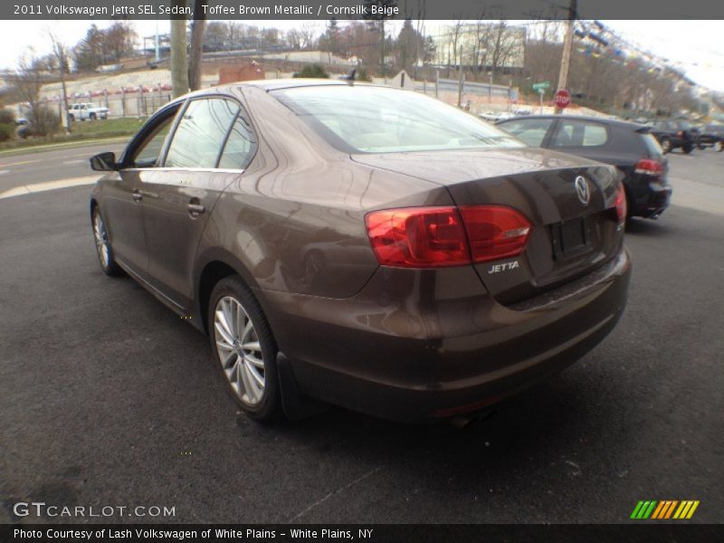 Toffee Brown Metallic / Cornsilk Beige 2011 Volkswagen Jetta SEL Sedan