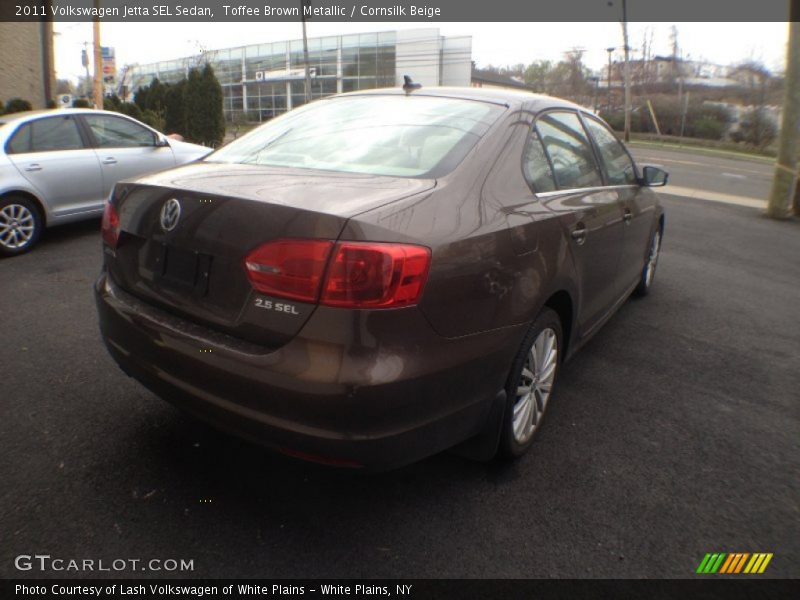 Toffee Brown Metallic / Cornsilk Beige 2011 Volkswagen Jetta SEL Sedan