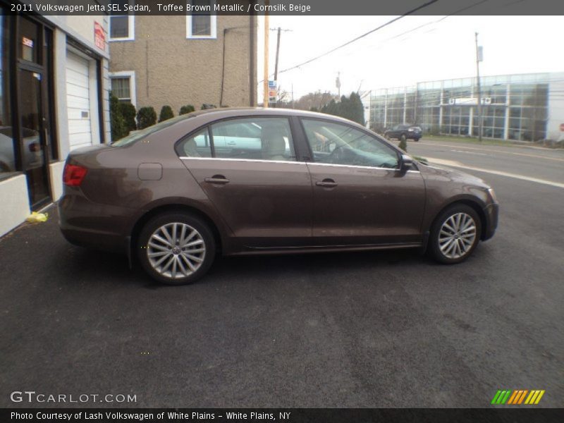 Toffee Brown Metallic / Cornsilk Beige 2011 Volkswagen Jetta SEL Sedan