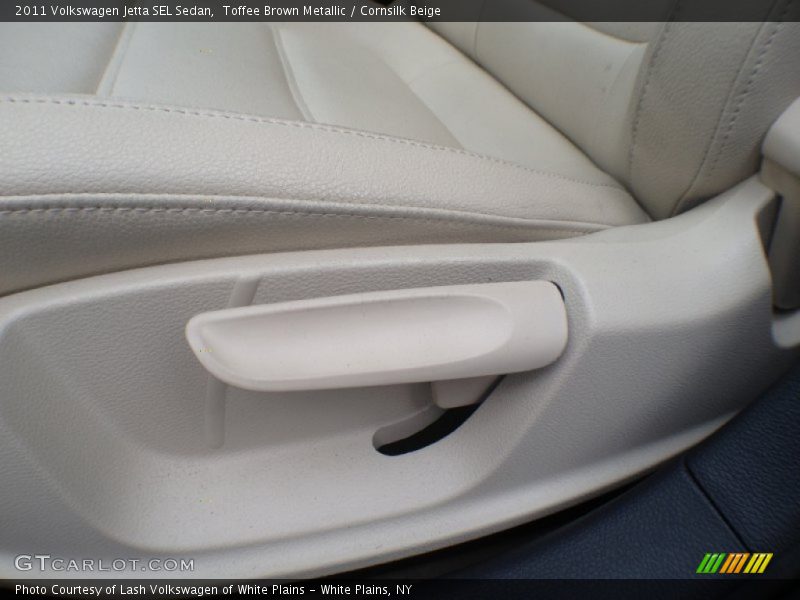 Toffee Brown Metallic / Cornsilk Beige 2011 Volkswagen Jetta SEL Sedan