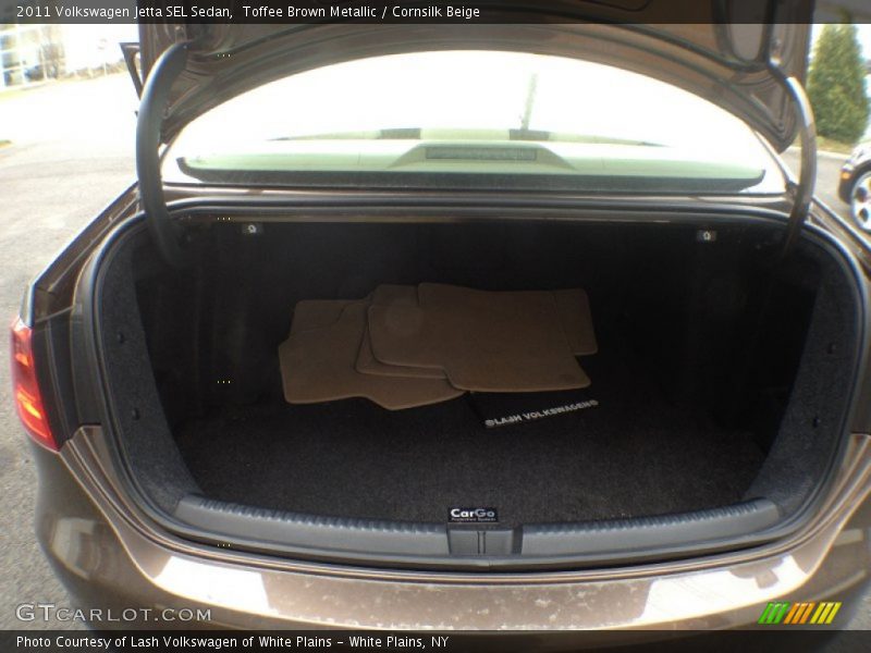 Toffee Brown Metallic / Cornsilk Beige 2011 Volkswagen Jetta SEL Sedan