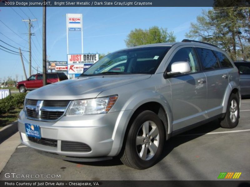 Bright Silver Metallic / Dark Slate Gray/Light Graystone 2009 Dodge Journey SXT
