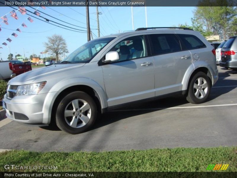 Bright Silver Metallic / Dark Slate Gray/Light Graystone 2009 Dodge Journey SXT