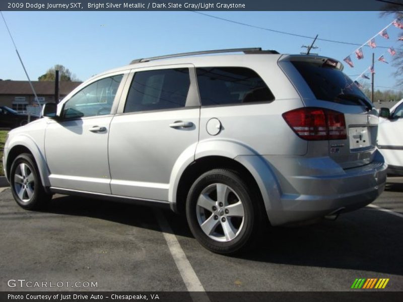 Bright Silver Metallic / Dark Slate Gray/Light Graystone 2009 Dodge Journey SXT