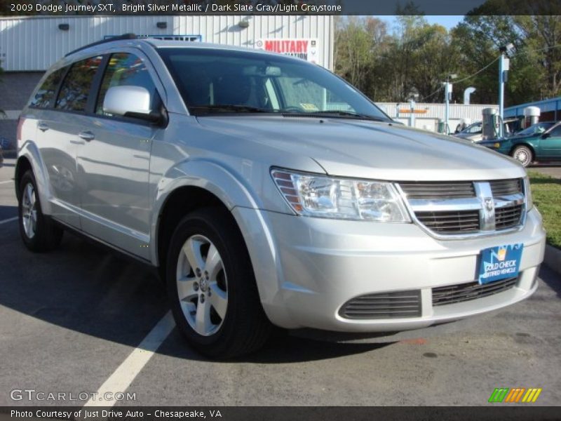 Bright Silver Metallic / Dark Slate Gray/Light Graystone 2009 Dodge Journey SXT