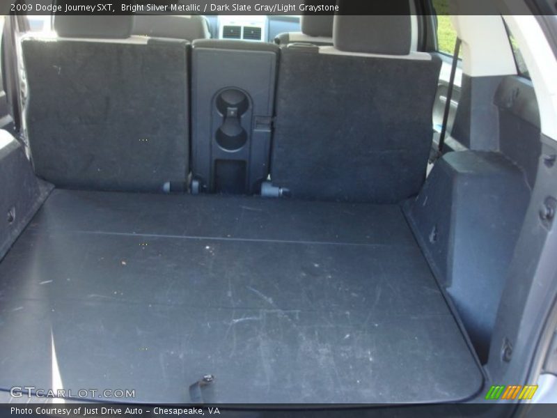 Bright Silver Metallic / Dark Slate Gray/Light Graystone 2009 Dodge Journey SXT