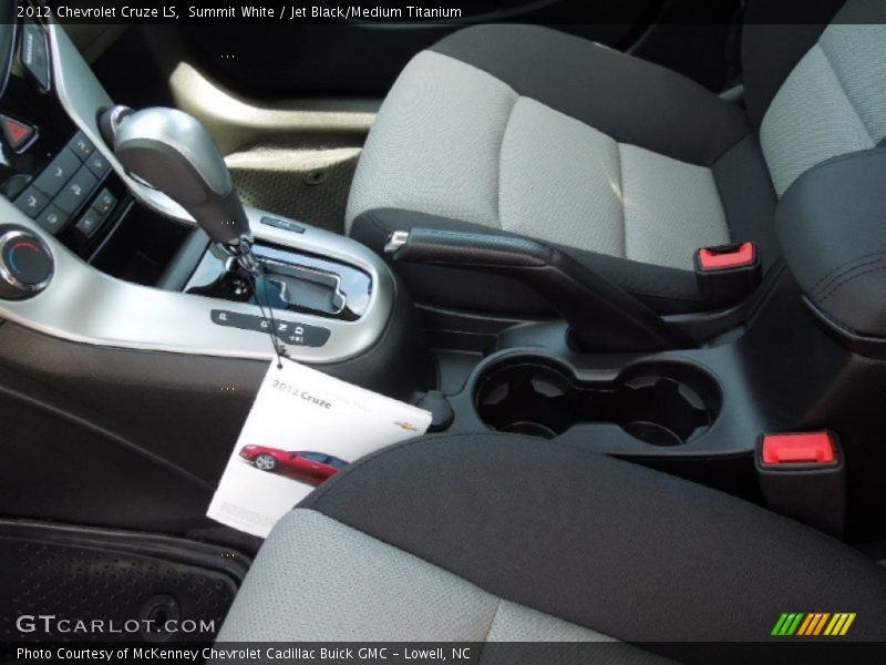Summit White / Jet Black/Medium Titanium 2012 Chevrolet Cruze LS