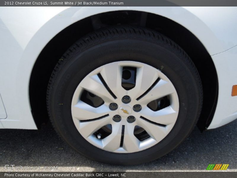 Summit White / Jet Black/Medium Titanium 2012 Chevrolet Cruze LS