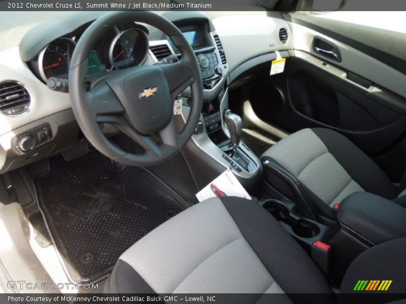 Summit White / Jet Black/Medium Titanium 2012 Chevrolet Cruze LS