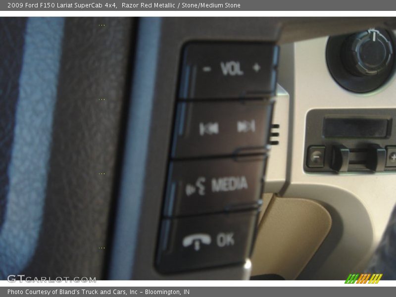 Razor Red Metallic / Stone/Medium Stone 2009 Ford F150 Lariat SuperCab 4x4