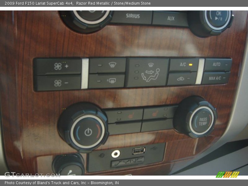Razor Red Metallic / Stone/Medium Stone 2009 Ford F150 Lariat SuperCab 4x4