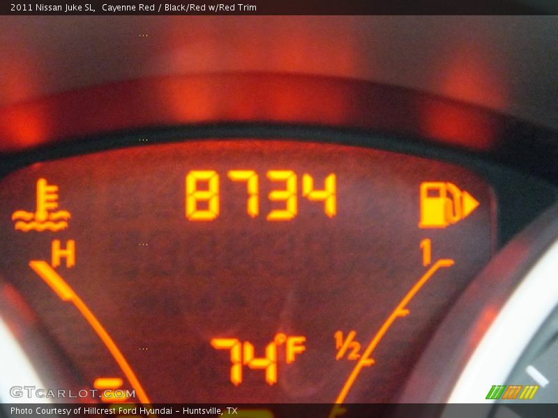 Cayenne Red / Black/Red w/Red Trim 2011 Nissan Juke SL