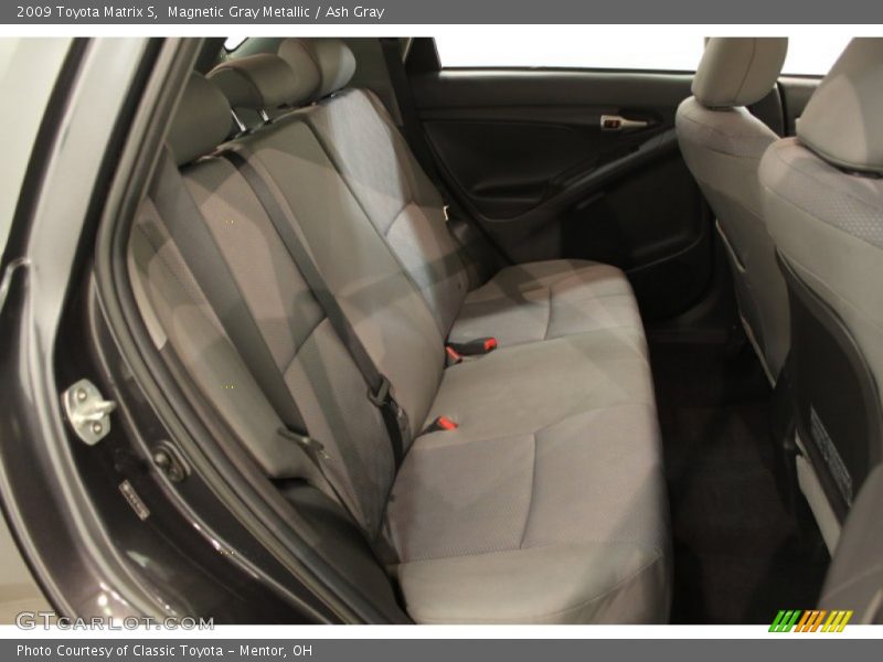 Magnetic Gray Metallic / Ash Gray 2009 Toyota Matrix S
