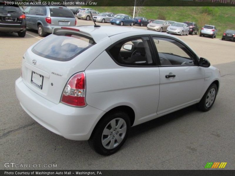 Nordic White / Gray 2009 Hyundai Accent GS 3 Door