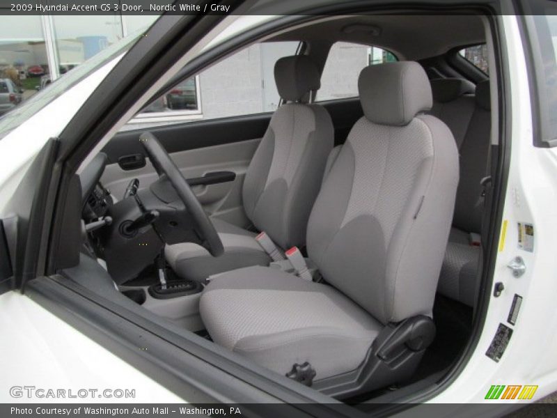 Nordic White / Gray 2009 Hyundai Accent GS 3 Door
