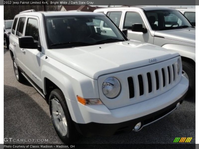 Bright White / Dark Slate Gray 2012 Jeep Patriot Limited 4x4