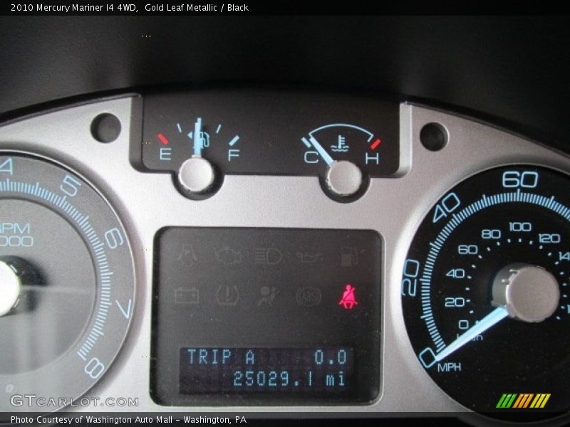 Gold Leaf Metallic / Black 2010 Mercury Mariner I4 4WD
