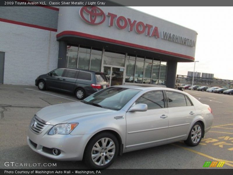 Classic Silver Metallic / Light Gray 2009 Toyota Avalon XLS