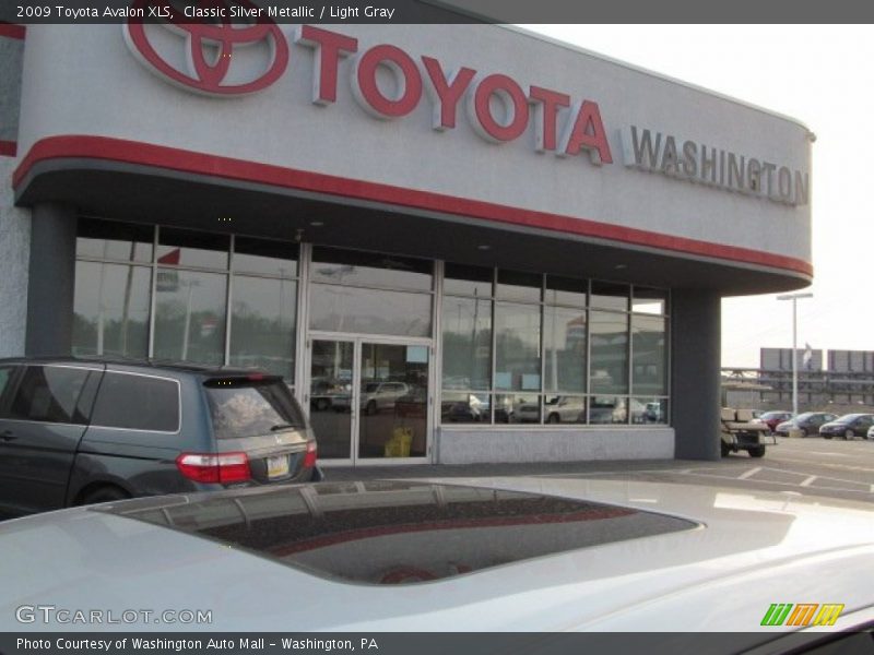 Classic Silver Metallic / Light Gray 2009 Toyota Avalon XLS