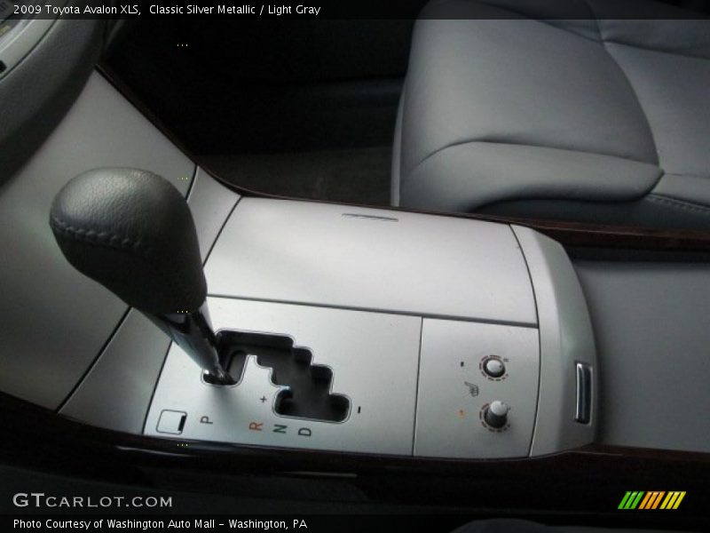 Classic Silver Metallic / Light Gray 2009 Toyota Avalon XLS