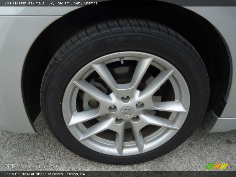 Radiant Silver / Charcoal 2010 Nissan Maxima 3.5 SV