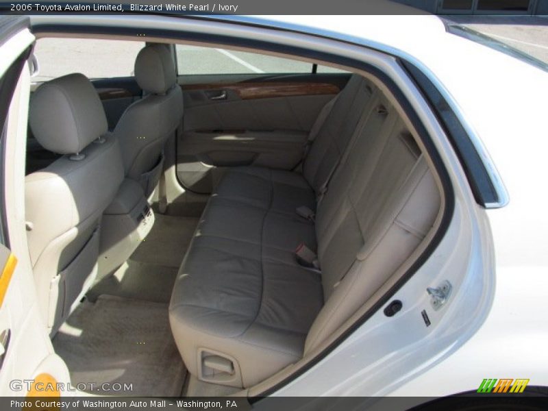 Blizzard White Pearl / Ivory 2006 Toyota Avalon Limited