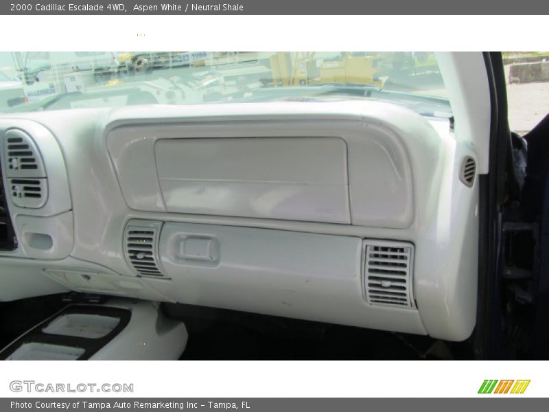 Aspen White / Neutral Shale 2000 Cadillac Escalade 4WD