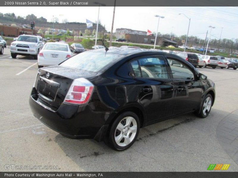 Super Black / Charcoal 2009 Nissan Sentra 2.0