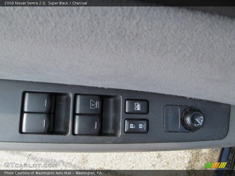 Super Black / Charcoal 2009 Nissan Sentra 2.0