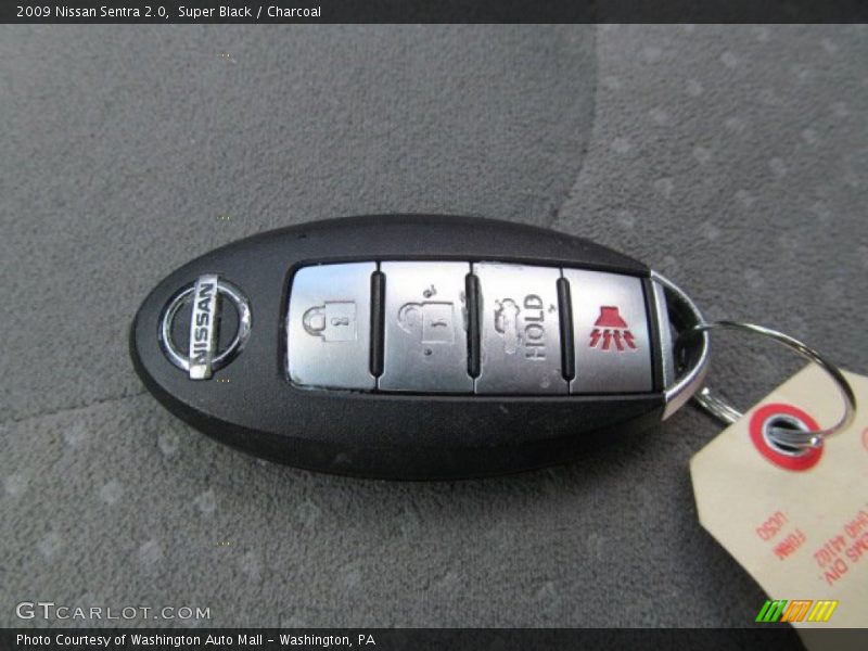 Super Black / Charcoal 2009 Nissan Sentra 2.0