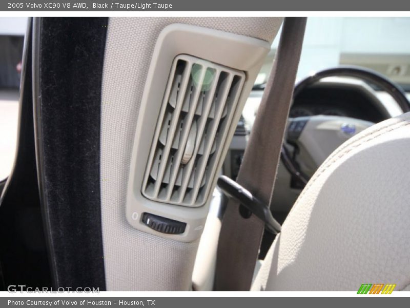 Black / Taupe/Light Taupe 2005 Volvo XC90 V8 AWD
