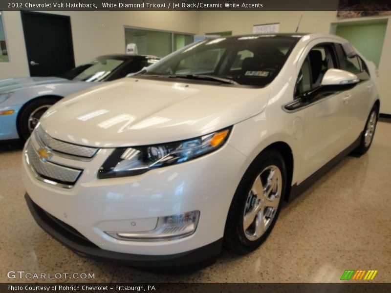 White Diamond Tricoat / Jet Black/Ceramic White Accents 2012 Chevrolet Volt Hatchback