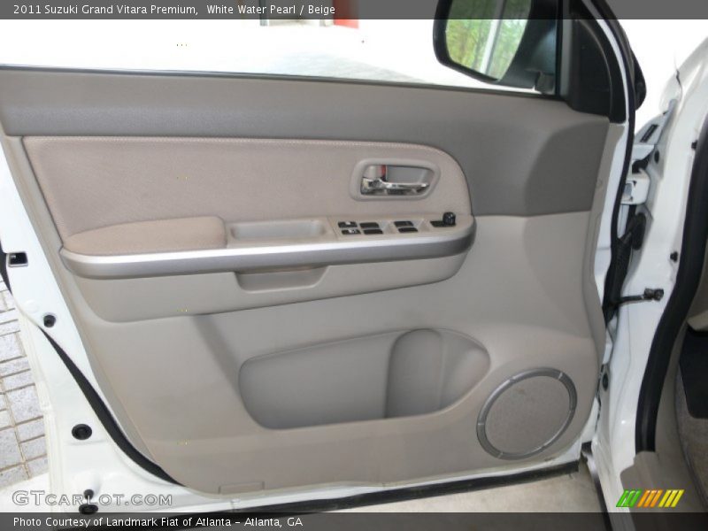 White Water Pearl / Beige 2011 Suzuki Grand Vitara Premium