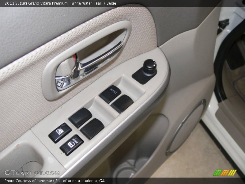 White Water Pearl / Beige 2011 Suzuki Grand Vitara Premium