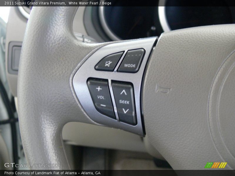 White Water Pearl / Beige 2011 Suzuki Grand Vitara Premium